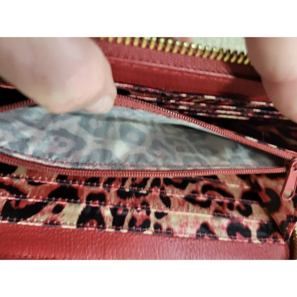 KENNETH COLE Leather Ziparound Wallet Red Leopard Lining - Picture 5 of 6
